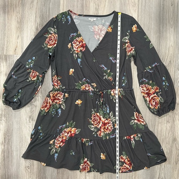 Maurices Gray Floral Cozy Tiered Long Puff Sleeve Mini Dress V Neck Size XL - Picture 3 of 8